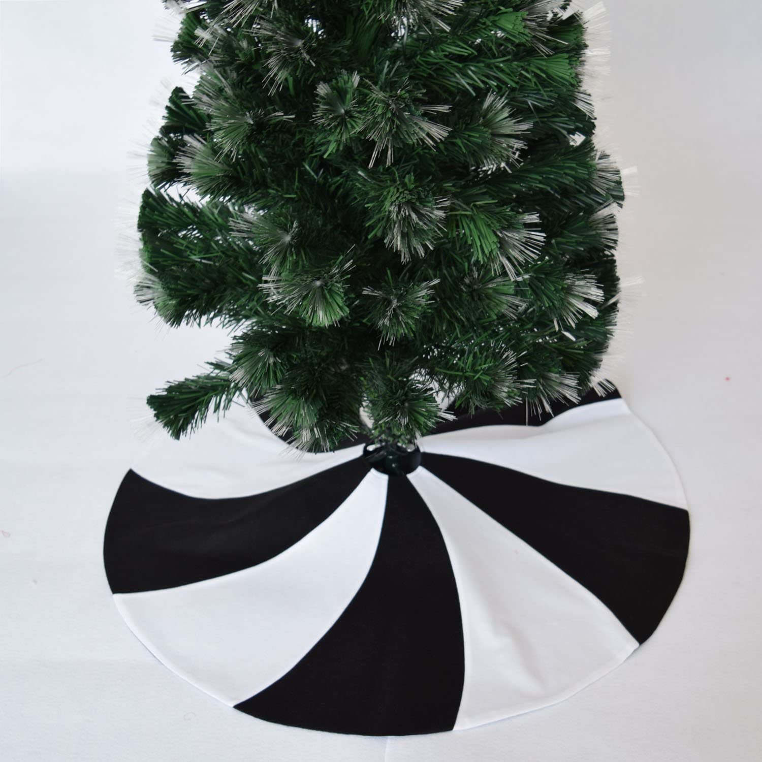 Gireshome 36 Patchwork Black and White polar fleece Lollipop Design Christmas Tree Skirt XMAS Tree Decoration Merry Christmas Supplies Christmas Decoration 