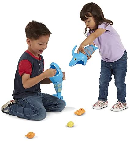 Melissa & Doug Sunny Patch Spark Shark Toss and Catch Net Pool Game With 2 Balls 